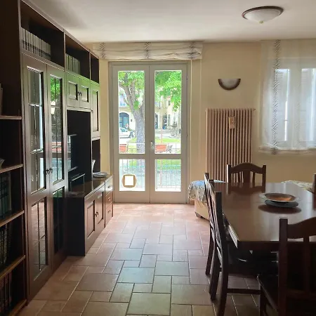 아파트 Appartamento *